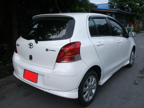 อยากขายYARIS1.5E LIMITEDABSAIRBAGคู่หน้าAUTOรถบ้านปี2011ค่ะ