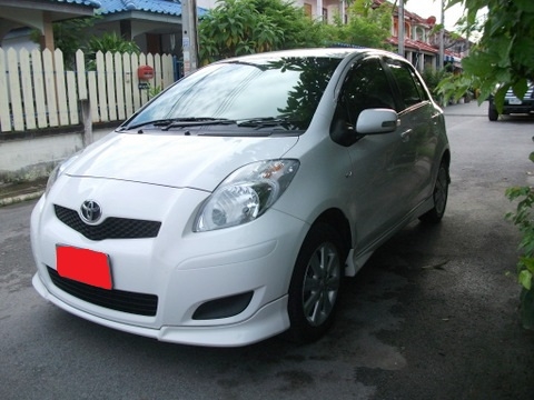 อยากขายYARIS1.5E LIMITEDABSAIRBAGคู่หน้าAUTOรถบ้านปี2011ค่ะ