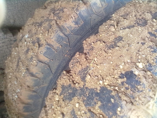 -ขาย10ล้อ2เพลาดั้ม อิซูชุ ร็อกกี้FXZ 240สภาพเดิมๆๆค่ะ