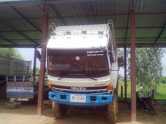 -ขาย10ล้อ2เพลาดั้ม อิซูชุ ร็อกกี้FXZ 240สภาพเดิมๆๆค่ะ