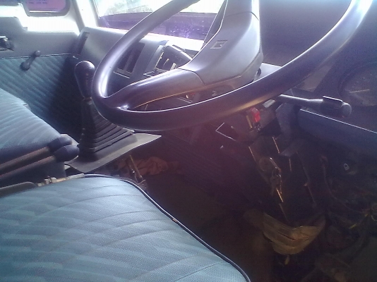 -ขาย10ล้อ2เพลาดั้ม อิซูชุ ร็อกกี้FXZ 240สภาพเดิมๆๆค่ะ