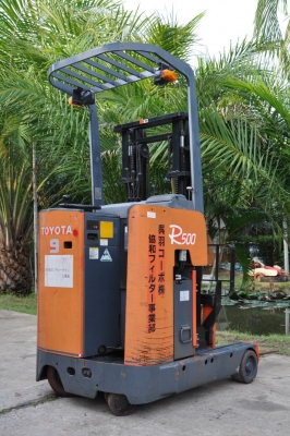 ขาย FORKLIFT TOYOTAไฟฟ้า1ตัน สภาพเดิมๆจากญี่ปุ่น 55,000เท่านั้น!!