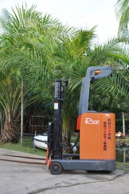 ขาย FORKLIFT TOYOTAไฟฟ้า1ตัน สภาพเดิมๆจากญี่ปุ่น 55,000เท่านั้น!!