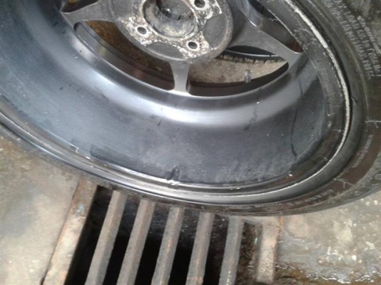 ขายล้อ pro1 ก็อป 16" 4/100 พร้อมยาง 7900 ขายล้อ pro1 ก็อป 16" 4/100 พร้อมยาง 7900