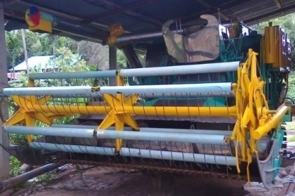 ขายด่วน รถเกี่ยวข้าวไทยเจริญการช่าง รถสวยสภาพดีทั้งคันพร้อมใช้งาน เครื่องยนต์ 220 HP HINO JO8C เครื่องแน่นดีแรงดีไม่มีเยิ้ม อุ้ม 2.5 ตัน ปั๊มไดกิ้นเบอร์ 22 ช่วงล่าง 12HT สภาพดี 70\% พร้อมทำงานได้เลย ราคาต่อรองได้ครับ