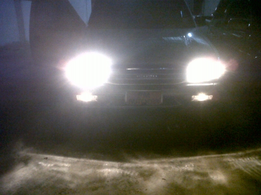 ขายกระบะอีซุซุดราก้อน ปี 2001 SLX เกียร์ธรรมดา กระจกไฟฟ้า มองข้างไฟฟ้า สีสวยงาม ภายในสะอาด