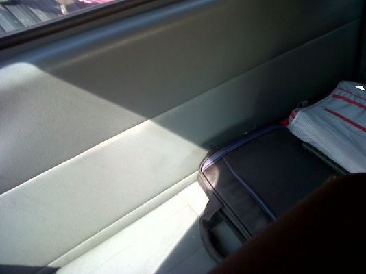 ขายกระบะอีซุซุดราก้อน ปี 2001 SLX เกียร์ธรรมดา กระจกไฟฟ้า มองข้างไฟฟ้า สีสวยงาม ภายในสะอาด