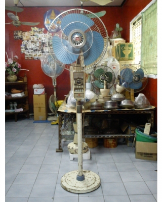 ขาย พัดลมตั้งพื้น ยี่ห้อ kdk 16 นิ้ว