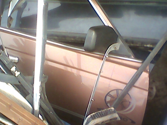 ขายอะไหล่บอดี้และเครื่องยนต์ของโตโยต้า หน้าแหลม