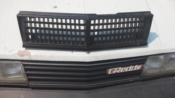 ขายอะไหล่บอดี้และเครื่องยนต์ของโตโยต้า หน้าแหลม