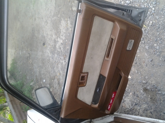 ขายอะไหล่บอดี้และเครื่องยนต์ของโตโยต้า หน้าแหลม