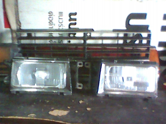 ขายอะไหล่บอดี้และเครื่องยนต์ของโตโยต้า หน้าแหลม