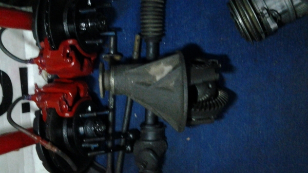 ขายอะไหล่บอดี้และเครื่องยนต์ของโตโยต้า หน้าแหลม