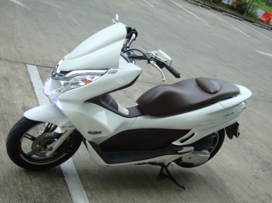 Honda pcx 125i   สภาพพร้อมใช้งาน แต่งเต็ม  48000.- บาท