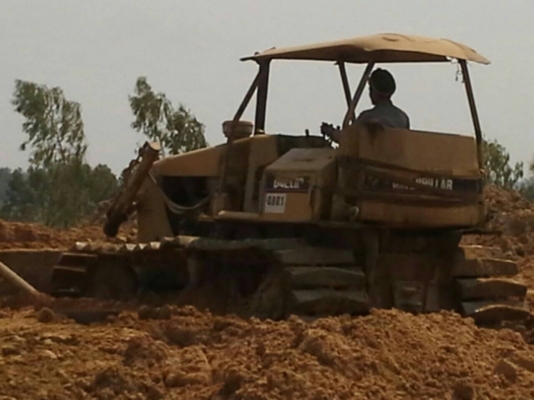 ขายแทรกเตอร์CAT D4Eรถสวยเต็มพร้อมใช้งาน