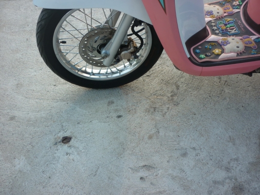 ฮอนด้า สกู๊ปปี้ ไอ สีชมพูหวานๆน่ารัก   31500 บาท