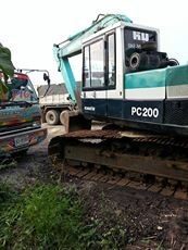 ขาย PC 200-3 สภาพสวย เครื่องดี ปั๊มดี แห้งๆ ไว คอนโทรลสั้น ช่วงล่างแน่นๆเต็มๆตึงๆ