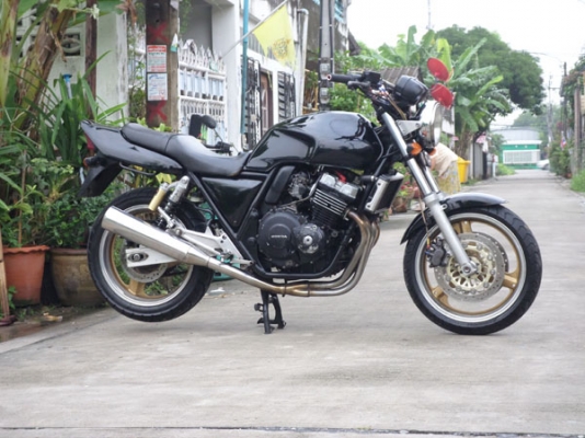 วุมินนบุรี ช็อป CB400sf สภาพสวยๆเครื่องดีมากๆเดินเบานิ่งๆรถพร้อมใช้ยางสวยๆอินวอย