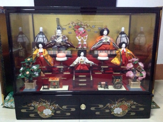 ตู้กระจกโชว์ฮินะมัตสูริ นำเข้าญี่ปุ่น