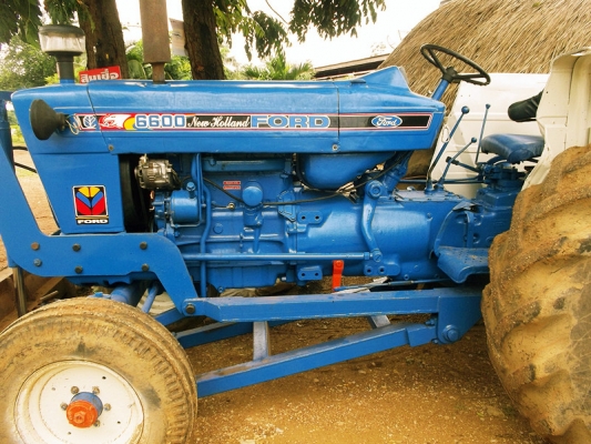 ขายรถไถฟอร์ด รุ่น 6600
