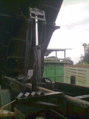 ขาย หลงโบแท้ FN527M-TF กระบะสามมิตรลอนเฉียงสวยๆ