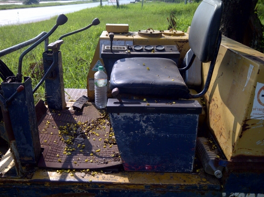 ขายรถแบคโฮเล็ก PC30 ยันม้า ตามสภาพคับ เครื่องติด จำนวน 3 สูบ เทอร์โบ