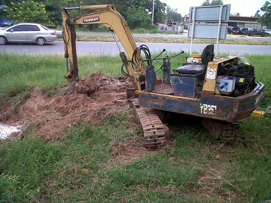 ขายรถแบคโฮเล็ก PC30 ยันม้า ตามสภาพคับ เครื่องติด จำนวน 3 สูบ เทอร์โบ