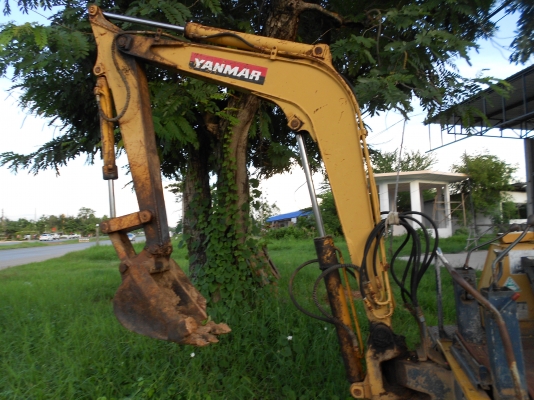 ขายรถแบคโฮเล็ก PC30 ยันม้า ตามสภาพคับ เครื่องติด จำนวน 3 สูบ เทอร์โบ