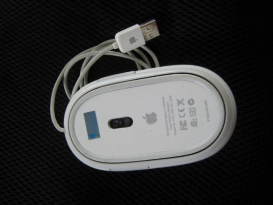 ขาย Mouse Mac มือ2 .ใช้งานได้ปกติ สภาสวยมาก 95 เปอร์เซ็นต์มีแค่ 2 ตัวนะครับ ราคาตัวละ 600 บาทพร้อมส่งทั่วไทย