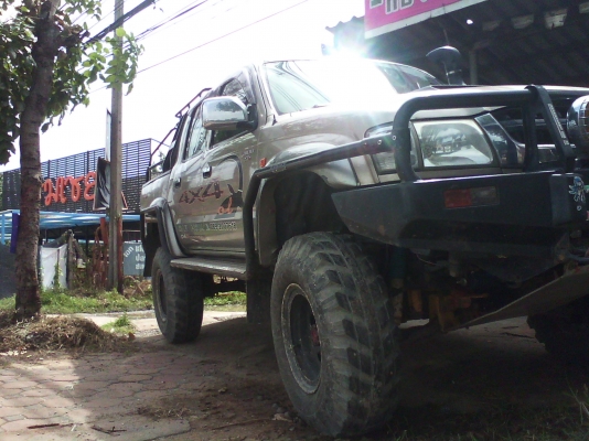 ขาย TOYOTA  D4D  4X4  เครื่อง 2.5 ปี 03
