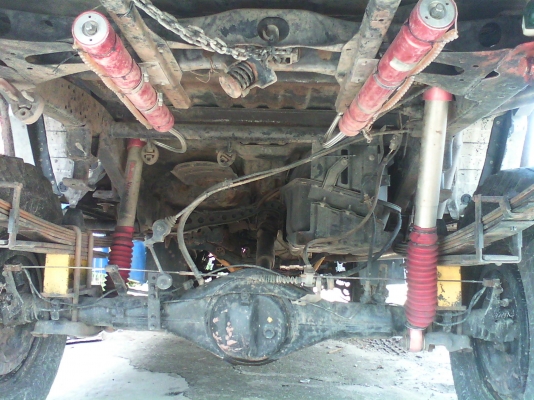 ขาย TOYOTA  D4D  4X4  เครื่อง 2.5 ปี 03