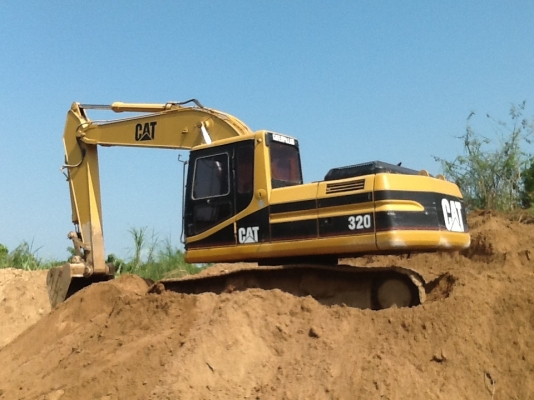 ขายรถ. แม็คโคCat. V2. 320. ไฟฟ้าครบ. เอวแน่รถสวย. พร้อมใช้งาน. ราคาต่อลองได้ครับ. มาดูรถก่อน