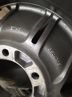 ขายล้อออฟโร้ดขอบ15 6รู กว้าง8.5 ET-5 ถูกๆครับ ขายล้อออฟโร้ดขอบ15 6รู กว้าง8.5 ET-5 ถูกๆครับ