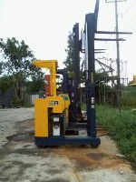 ขายไฟฟ้ายืนขับ KOMATSU รุ่น8 น้ำหนัก1.5ตัน เสาสูง3 เมตร ขายไฟฟ้ายืนขับ KOMATSU รุ่น8 น้ำหนัก1.5ตัน เสาสูง3 เมตร