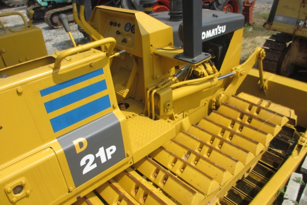 KOMATSU 21P เก่านอก ปั็มแรง สภาพพร้อมใช้ สุดๆเอาไปแบ่งกันใช้ได้เลยครับ KOMATSU 21P เก่านอก ปั็มแรง สภาพพร้อมใช้ สุดๆเอาไปแบ่งกันใช้ได้เลยครับ