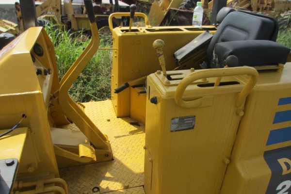 KOMATSU 21P เก่านอก ปั็มแรง สภาพพร้อมใช้ สุดๆเอาไปแบ่งกันใช้ได้เลยครับ KOMATSU 21P เก่านอก ปั็มแรง สภาพพร้อมใช้ สุดๆเอาไปแบ่งกันใช้ได้เลยครับ