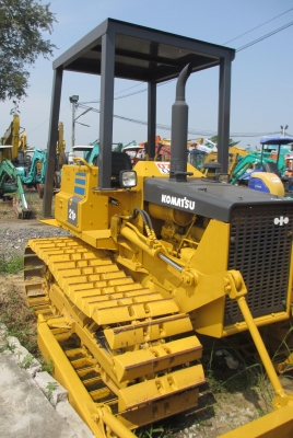KOMATSU 21P เก่านอก ปั็มแรง สภาพพร้อมใช้ สุดๆเอาไปแบ่งกันใช้ได้เลยครับ KOMATSU 21P เก่านอก ปั็มแรง สภาพพร้อมใช้ สุดๆเอาไปแบ่งกันใช้ได้เลยครับ