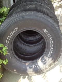 ขายยางDunlop Grantreak ตัวสือขาว 285-75-16 ดอกเป็นกำแพง 1ชุด ถูกๆครับ ขายยางDunlop Grantreak ตัวสือขาว 285-75-16 ดอกเป็นกำแพง 1ชุด ถูกๆครับ