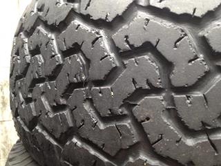 ขายยางBF Goodrich 31*10.5*15 ดอกสวย ยางนิ่ม 1ชุดครับ ถูกๆ ขายยางBF Goodrich 31*10.5*15 ดอกสวย ยางนิ่ม 1ชุดครับ ถูกๆ