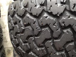 ขายยางBF Goodrich 31*10.5*15 ดอกสวย ยางนิ่ม 1ชุดครับ ถูกๆ ขายยางBF Goodrich 31*10.5*15 ดอกสวย ยางนิ่ม 1ชุดครับ ถูกๆ