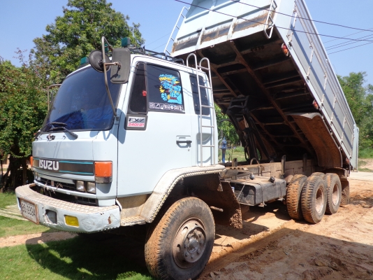 ขาย สิบล้อดั้ม ISUZU ROCKY 240 HP