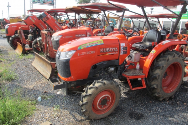 มาแล้ว แทรกเตอร์ และรถเกี่ยวคูโบต้า มือสองที่ใหญ่ที่สุดในภาคกลาง สนใจโทรสอบถามได้ที่น้องร็อคครับ มาแล้ว แทรกเตอร์ และรถเกี่ยวคูโบต้า มือสองที่ใหญ่ที่สุดในภาคกลาง สนใจโทรสอบถามได้ที่น้องร็อคครับ