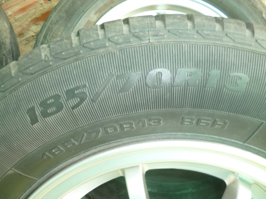 ขายแม๊กขอบ 13 นิ้ว พร้อมยาง 185/70/13