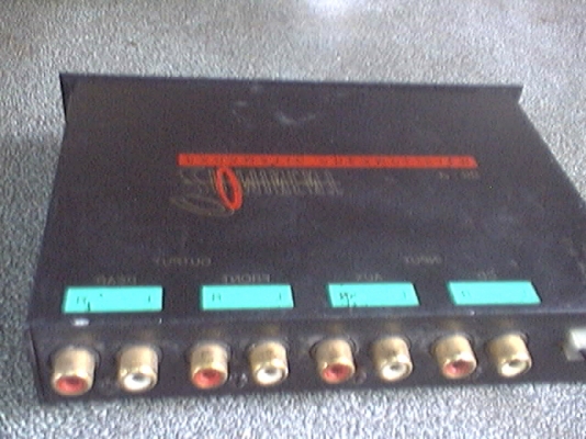 ขายปรีแอมป์ติดรถยนต์PARAMATIC