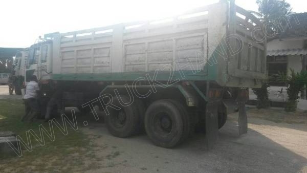 รถบรรทุกดั๊ม 10 ล้อ 2 เพลายี่ห้อ MITSUBISHI รุ่น FM527M รถบรรทุกดั๊ม 10 ล้อ 2 เพลายี่ห้อ MITSUBISHI รุ่น FM527M