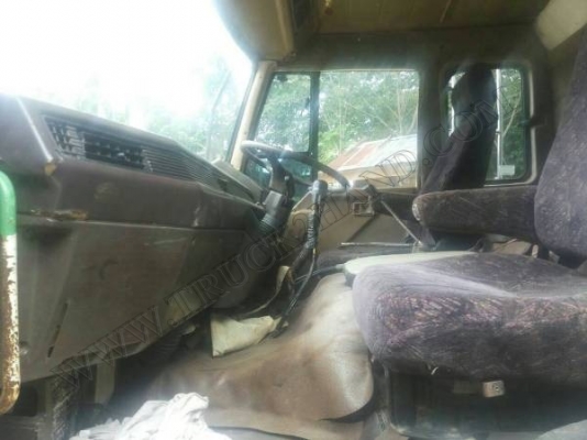 รถบรรทุกดั๊ม 10 ล้อ 2 เพลายี่ห้อ MITSUBISHI รุ่น FM527M รถบรรทุกดั๊ม 10 ล้อ 2 เพลายี่ห้อ MITSUBISHI รุ่น FM527M