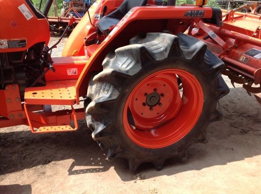 ปัญญาแทรคเตอร์มาแล้ว...จัดมาให้ครับ คูโบต้า L3408ใบมีดตราช้าง โรตาลี่ตราช้างRX163 เล่มทะเบียนพร้อม