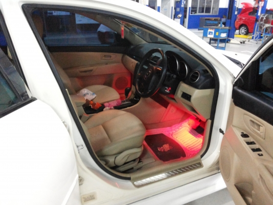 ขาย มาสด้า3 ปี2006 เครื่อง 2.0 ตัวท๊อป ซันลูป ขาย350000 ขาย มาสด้า3 ปี2006 เครื่อง 2.0 ตัวท๊อป ซันลูป ขาย350000