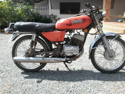 ขายยามาฮ่า RX100 เล่มทะเบียน(ไม่ได้ตามชุดโอน)เครื่องดีไม่หลวมขี่ใช้งานได้ปกติภาษีขาดปี 49