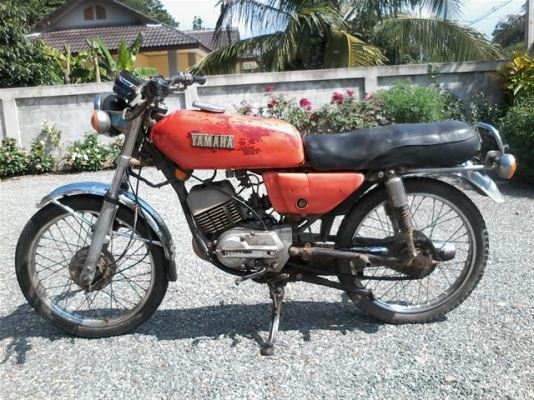 ขายยามาฮ่า RX100 เล่มทะเบียน(ไม่ได้ตามชุดโอน)เครื่องดีไม่หลวมขี่ใช้งานได้ปกติภาษีขาดปี 49